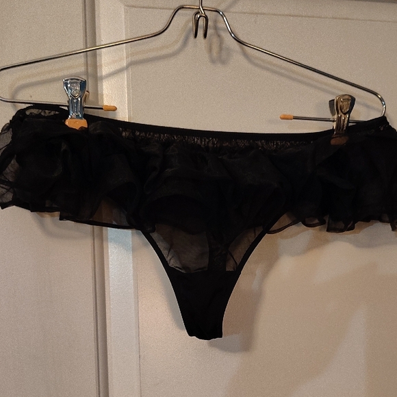Black Ruffled Women's Intimate - Picture 1 of 5